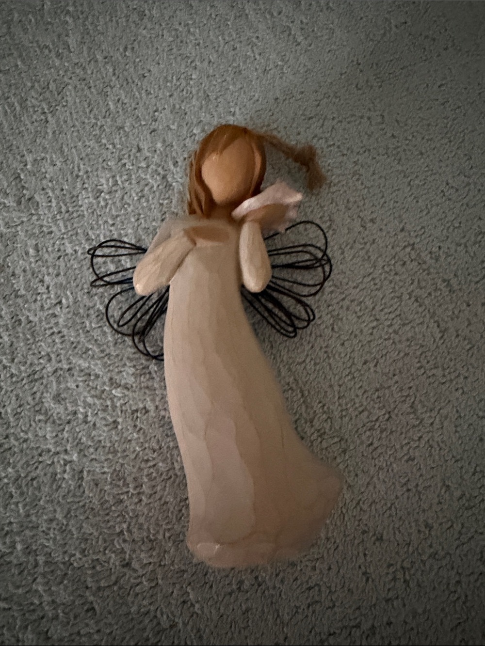 Willow Tree Beige Angel with Black Wire Wings